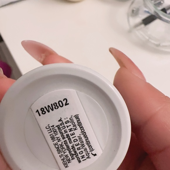 Kielh’s rare earth deep pore minimizing cleansing clay mask - Picture 3 of 3